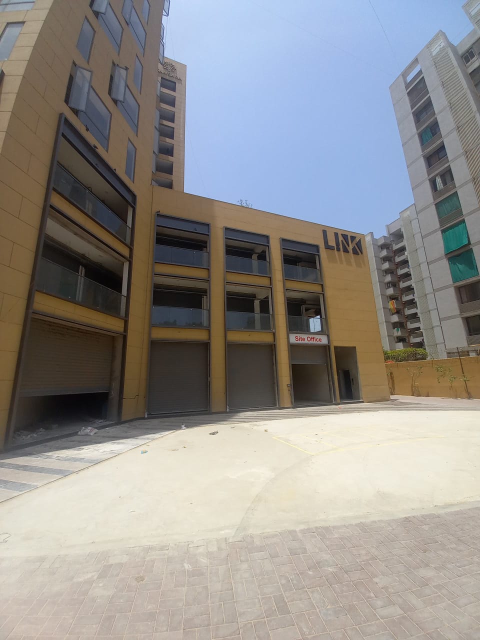 1579 Sq.FT Showroom Ground Floor for Rent in Gota Ahmedabad - Media 7