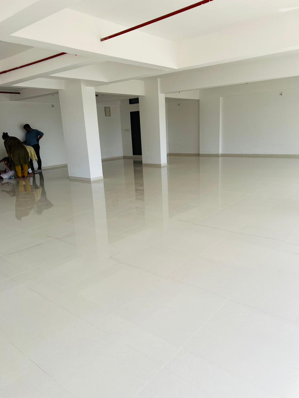 2500 Sq.FT Showroom First Floor for Rent in Gota Ahmedabad - Media 2