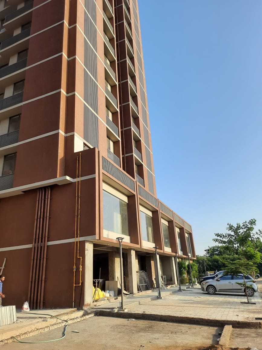 2676 Sq.FT Showroom Ground Floor for Sell in Shilaj Ahmedabad - Media 5
