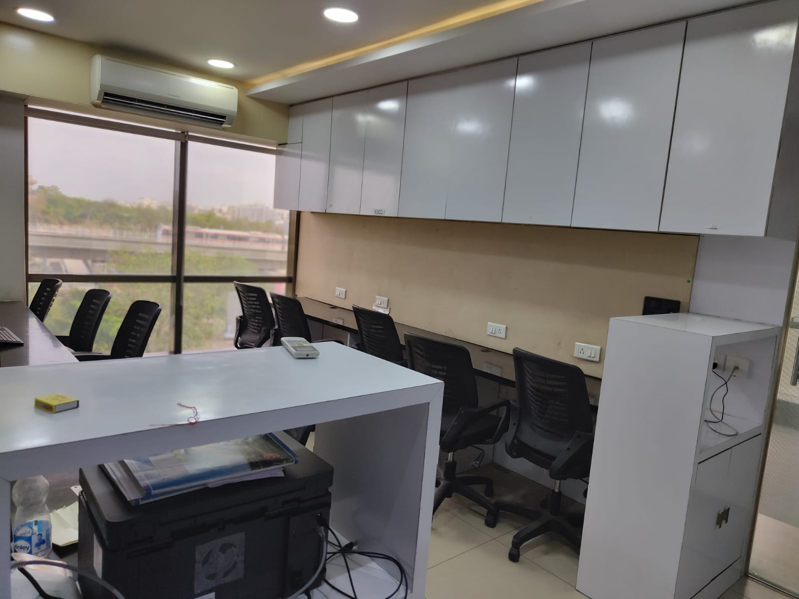832 Sq.FT Commercial Office for Rent in Thaltej Ahmedabad - Media 4