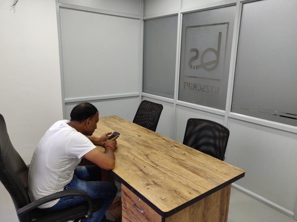 680 Sq.FT Commercial Office for Rent in Off Sindhubhavan Road Ahmedabad - Media 5