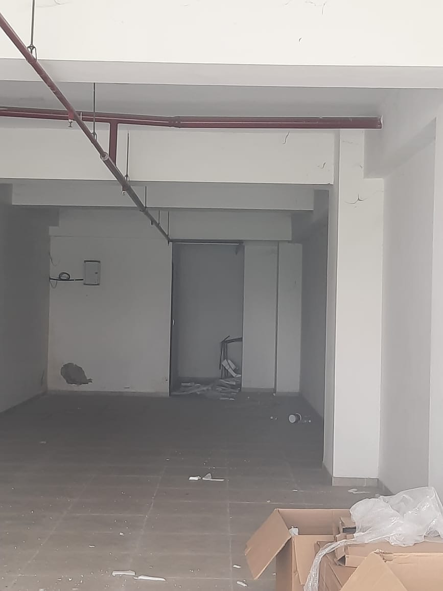 1600 Sq.FT Showroom Second Floor for Rent in Ambli-bopal Road Ahmedabad - Media 4