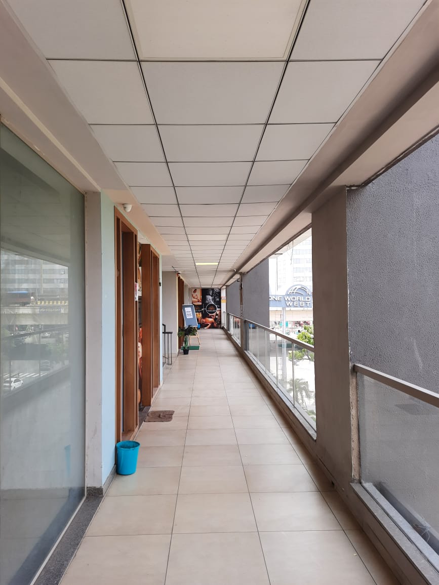 1600 Sq.FT Showroom Second Floor for Rent in Ambli-bopal Road Ahmedabad - Media 5