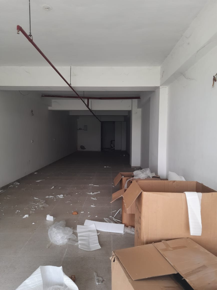 1600 Sq.FT Showroom Second Floor for Rent in Ambli-bopal Road Ahmedabad - Media 6