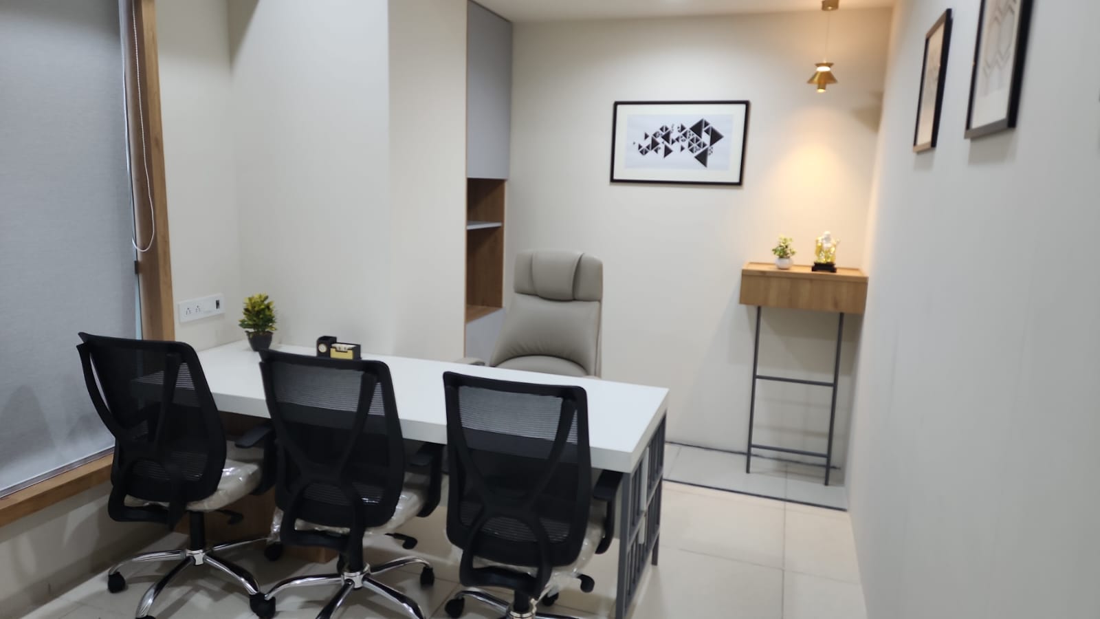 920 Sq.FT Commercial Office for Rent in Science City Road Ahmedabad - Media 8