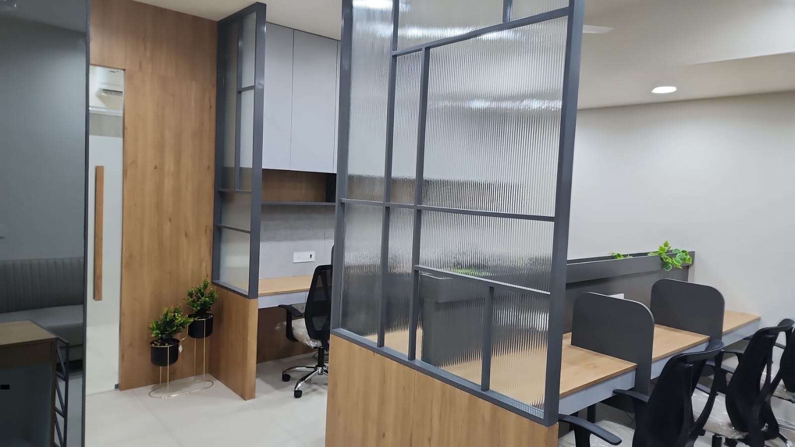 920 Sq.FT Commercial Office for Rent in Science City Road Ahmedabad - Media 2