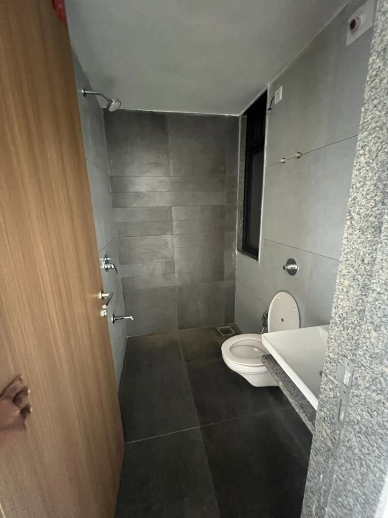 3 BHK 1872 Sq.FT Residential Flat for Rent in Science City Road Ahmedabad - Media 11