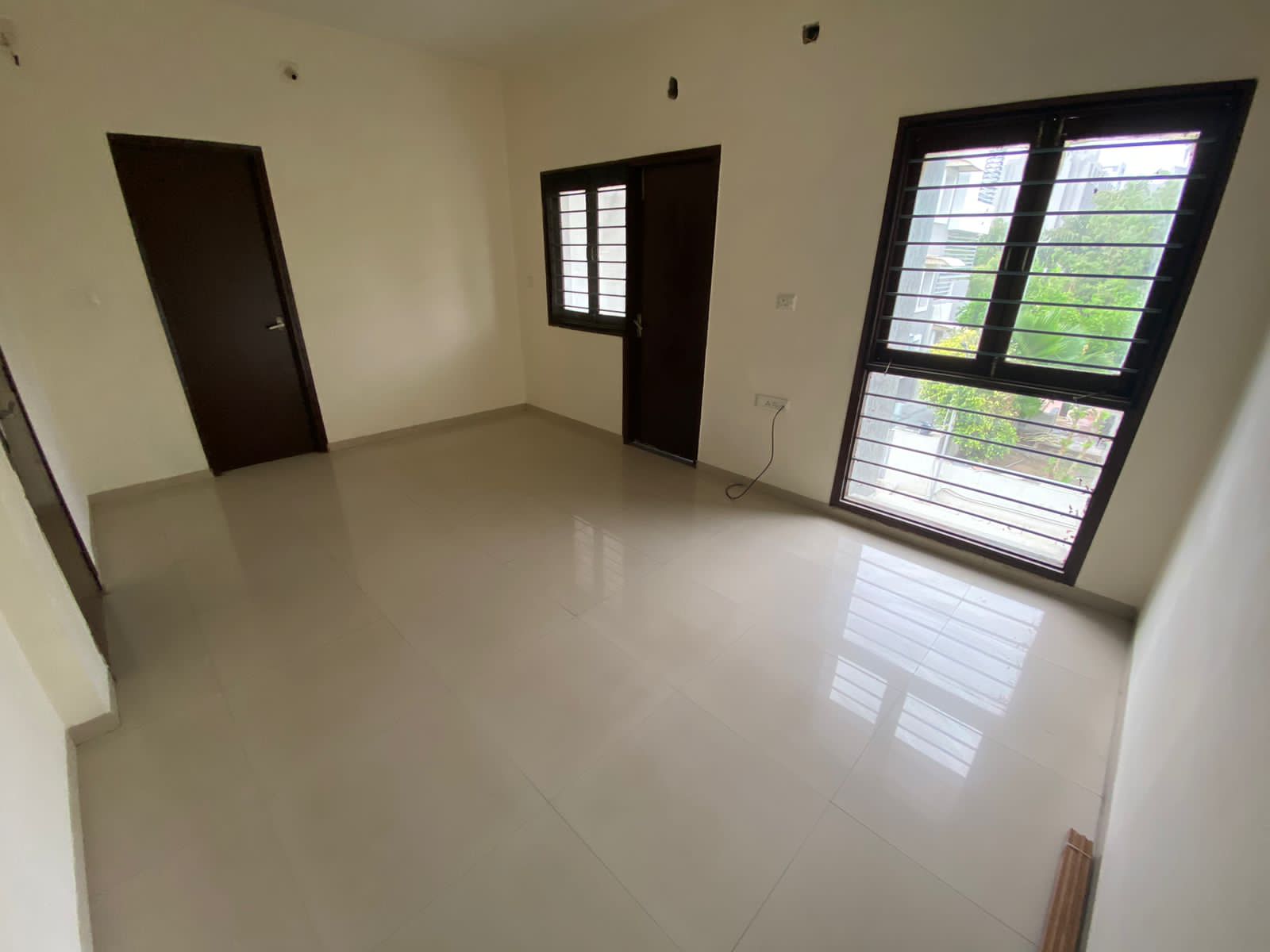 4 BHK 450 Sq.YRD Residential Bunglow for Rent in Sola Ahmedabad - Media 7