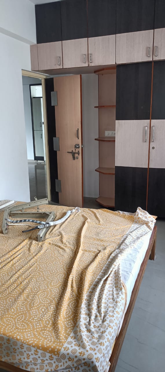 3 BHK 1842 Sq.FT Residential Flat for Rent in Sola Ahmedabad