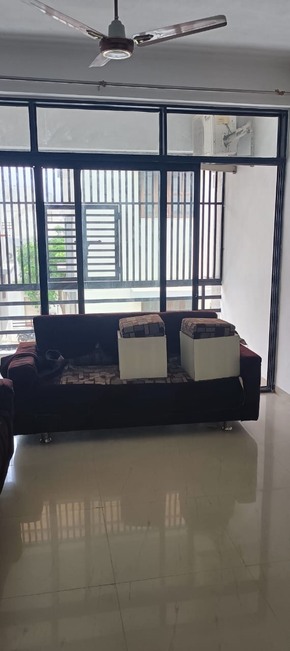 3 BHK 1842 Sq.FT Residential Flat for Rent in Sola Ahmedabad - Media 7
