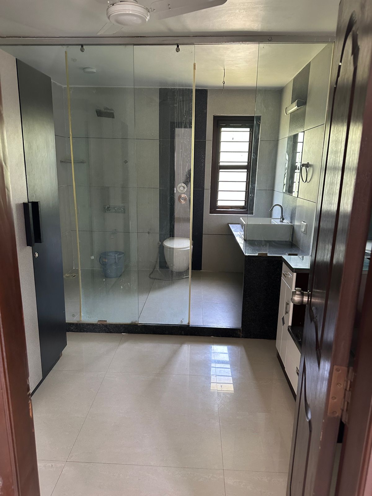 5 BHK 800 Sq.YRD Residential Bunglow for Rent in Thaltej Ahmedabad - Media 11