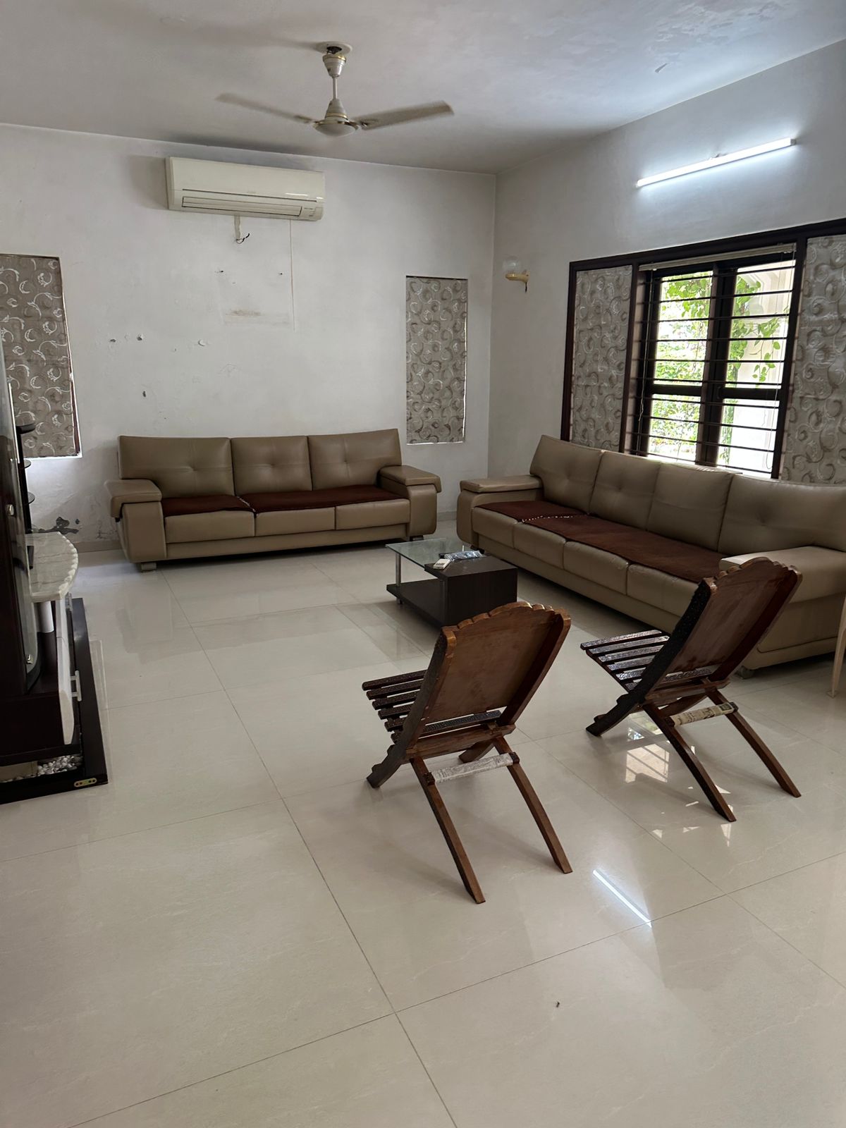 5 BHK 800 Sq.YRD Residential Bunglow for Rent in Thaltej Ahmedabad - Media 2