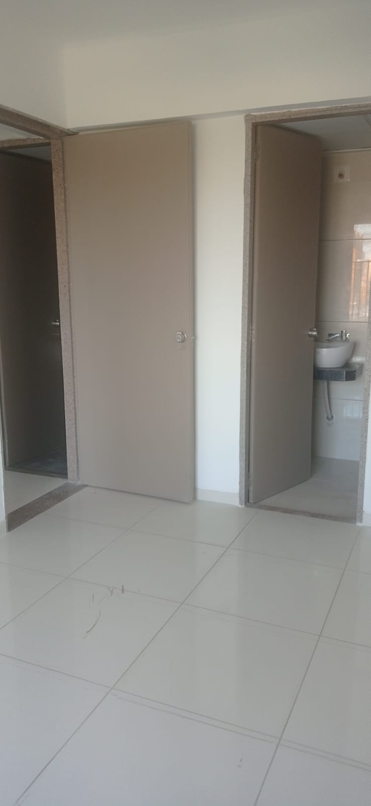 1 BHK 1145 Sq.FT Residential Flat for Rent in Shela Ahmedabad - Media 6