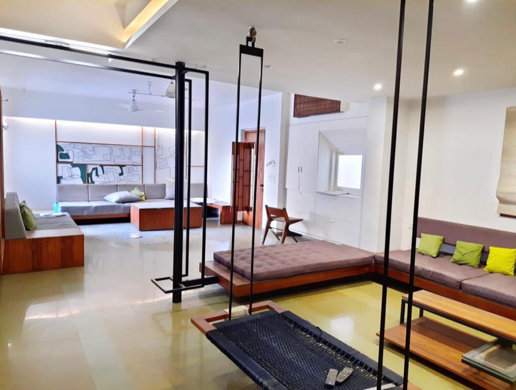4 BHK 3500 Sq.FT Residential Flat for Rent in Bodakdev Ahmedabad - Media 9
