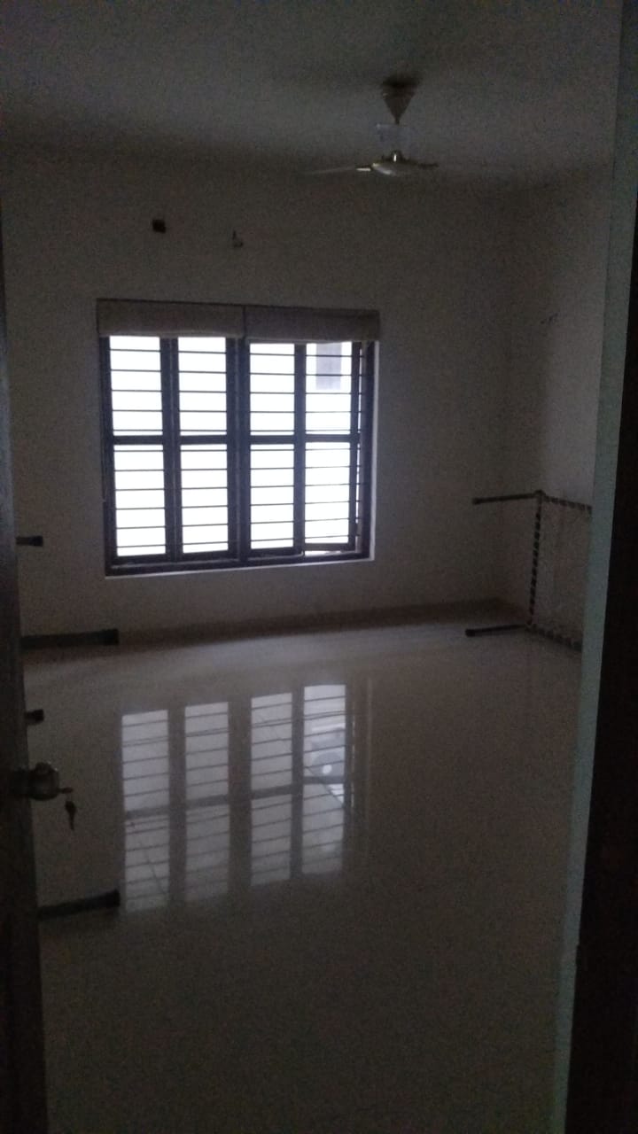 5 BHK 5166 Sq.FT Residential Bunglow for Rent in Thaltej Ahmedabad - Media 5