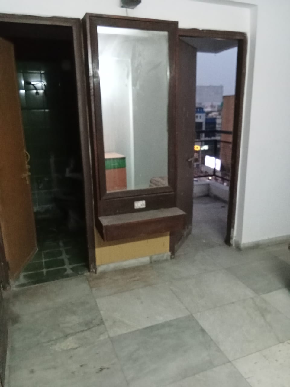 3 BHK 2000 Sq.FT Residential Flat for Rent in Ambawadi Ahmedabad - Media 5