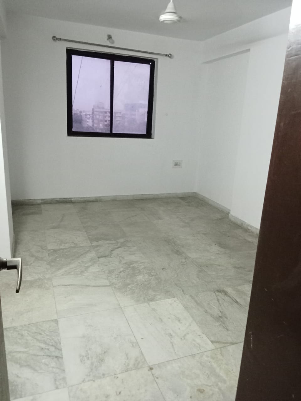 3 BHK 2000 Sq.FT Residential Flat for Rent in Ambawadi Ahmedabad - Media 8