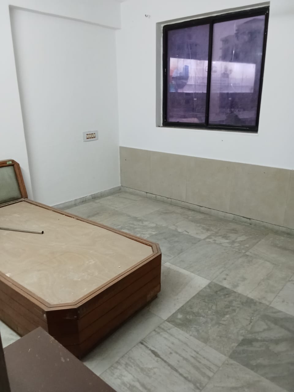 3 BHK 2000 Sq.FT Residential Flat for Rent in Ambawadi Ahmedabad - Media 11