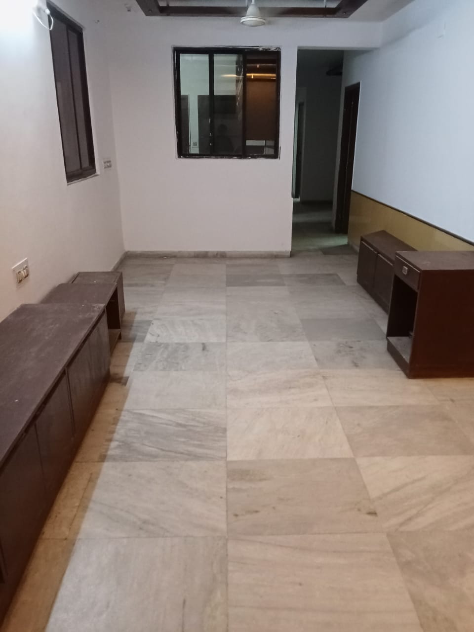 3 BHK 2000 Sq.FT Residential Flat for Rent in Ambawadi Ahmedabad - Media 12