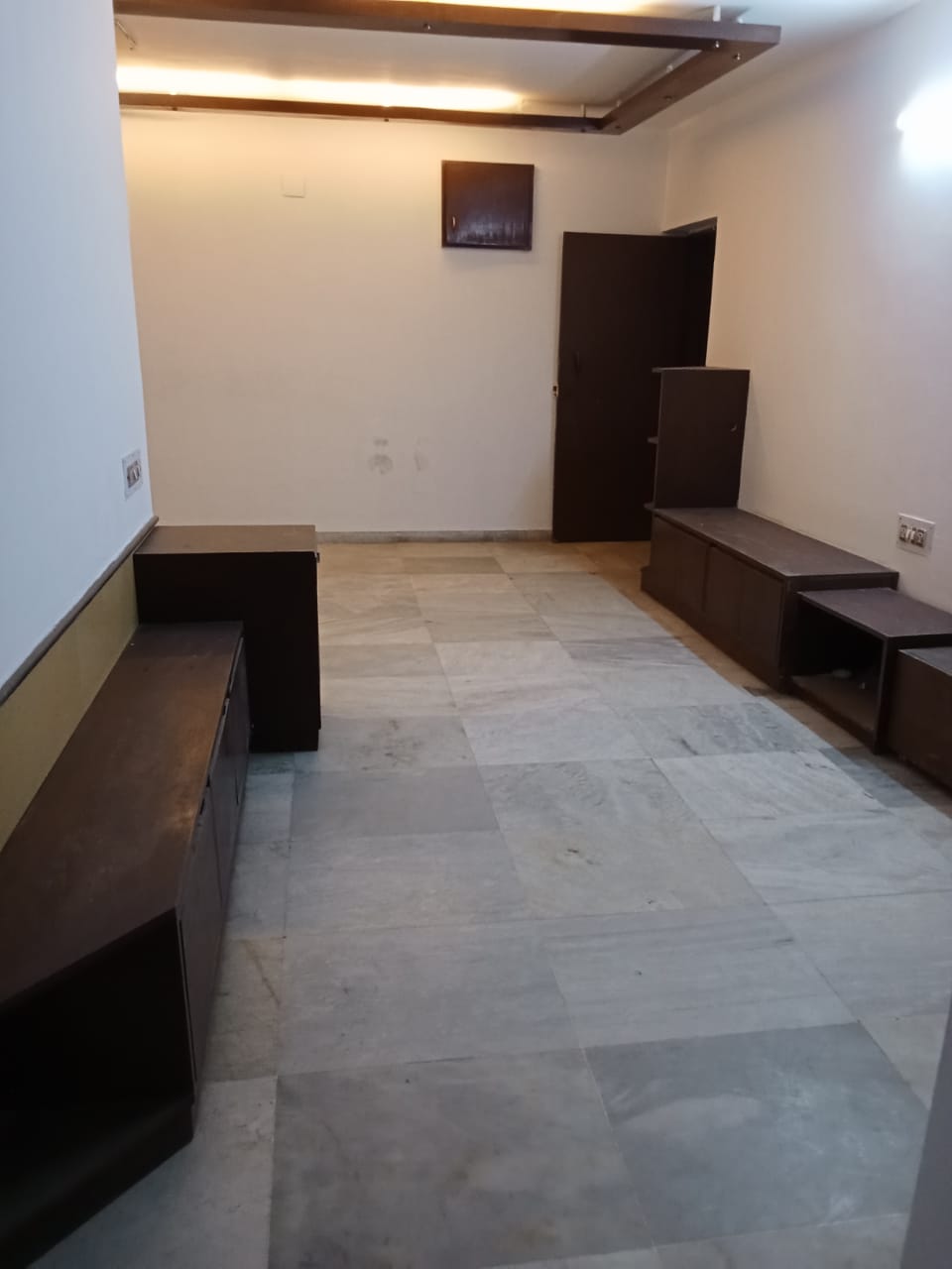 3 BHK 2000 Sq.FT Residential Flat for Rent in Ambawadi Ahmedabad - Media 14