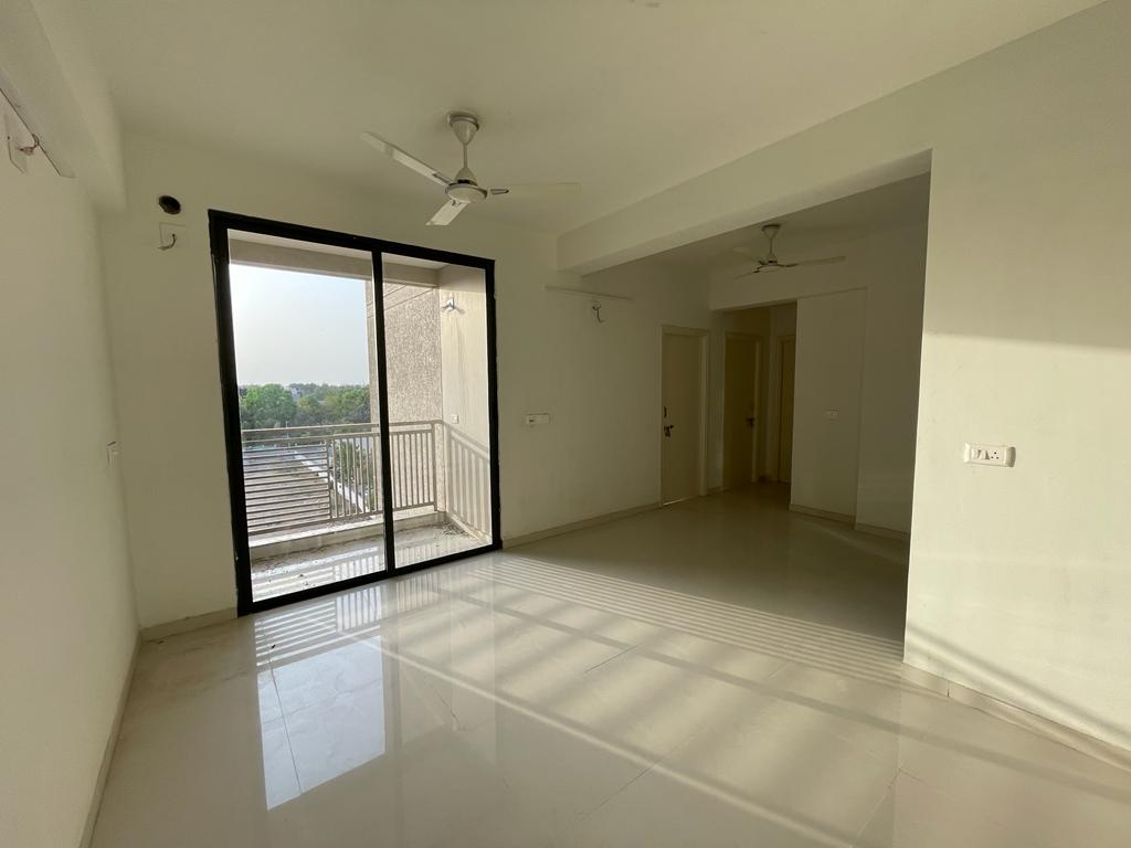 3 BHK 1485 Sq.FT Residential Flat for Rent in Science City Road Ahmedabad