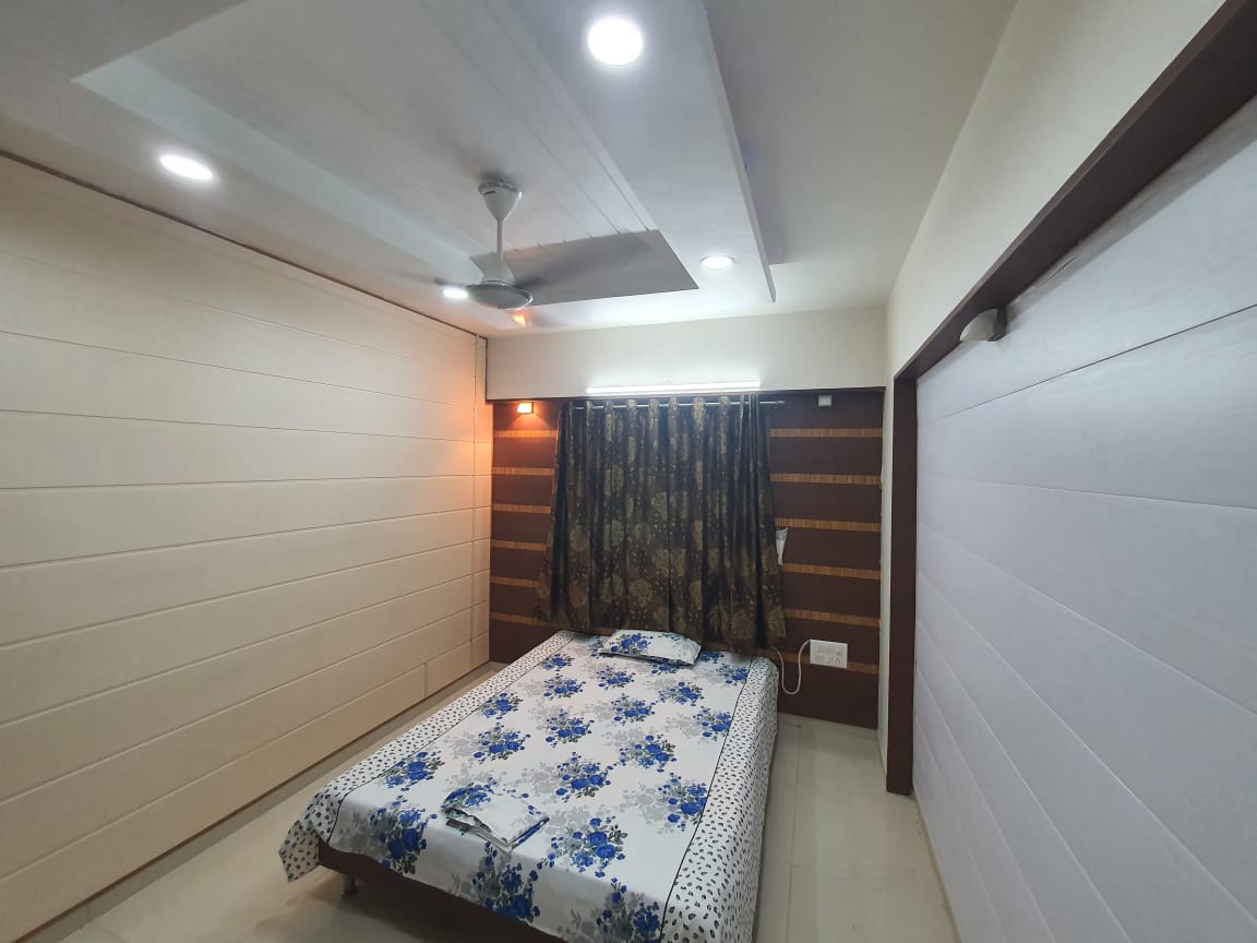 4 BHK 3080 Sq.FT Residential Flat for Rent in Shivranjani Ahmedabad