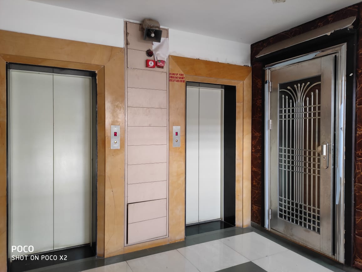 4 BHK 3080 Sq.FT Residential Flat for Rent in Shivranjani Ahmedabad - Media 14