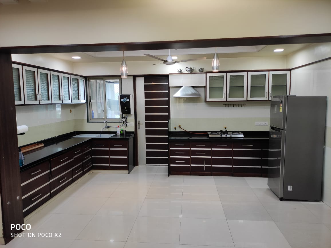 4 BHK 3080 Sq.FT Residential Flat for Rent in Shivranjani Ahmedabad - Media 5