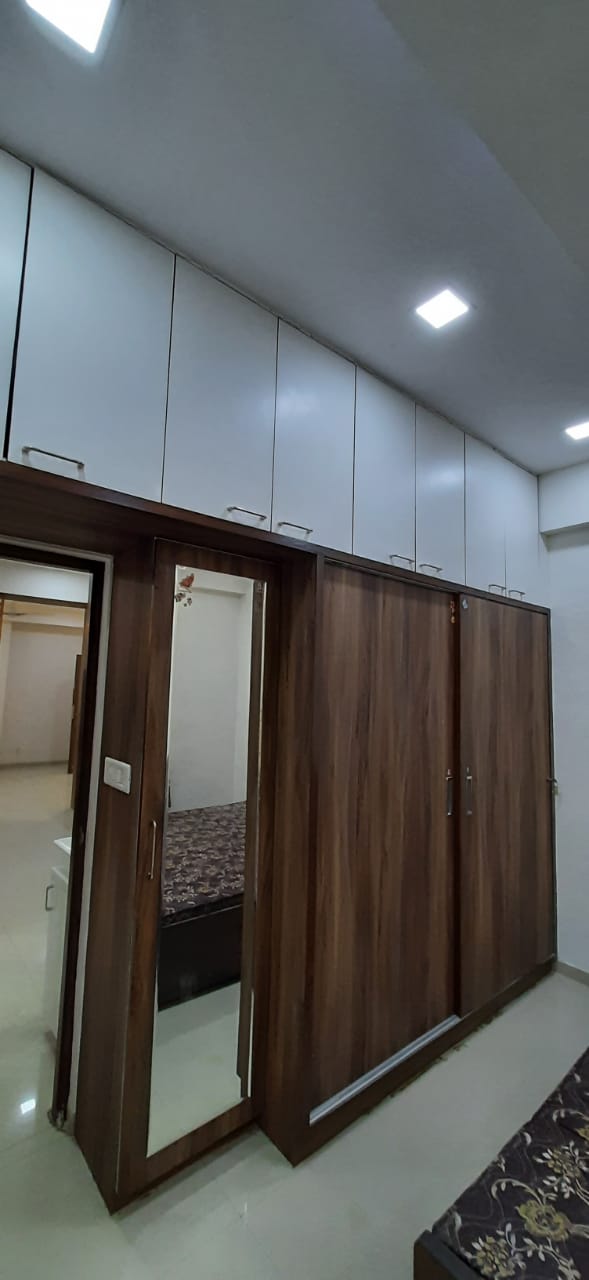 3 BHK 1850 Sq.FT Residential Flat for Rent in Thaltej Ahmedabad - Media 18