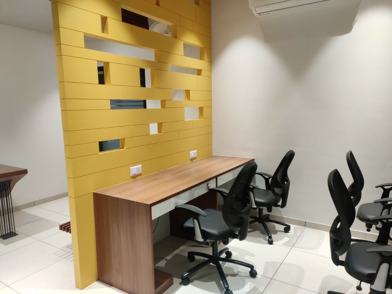800 Sq.FT Commercial Office for Rent in Science City Road Ahmedabad - Media 6