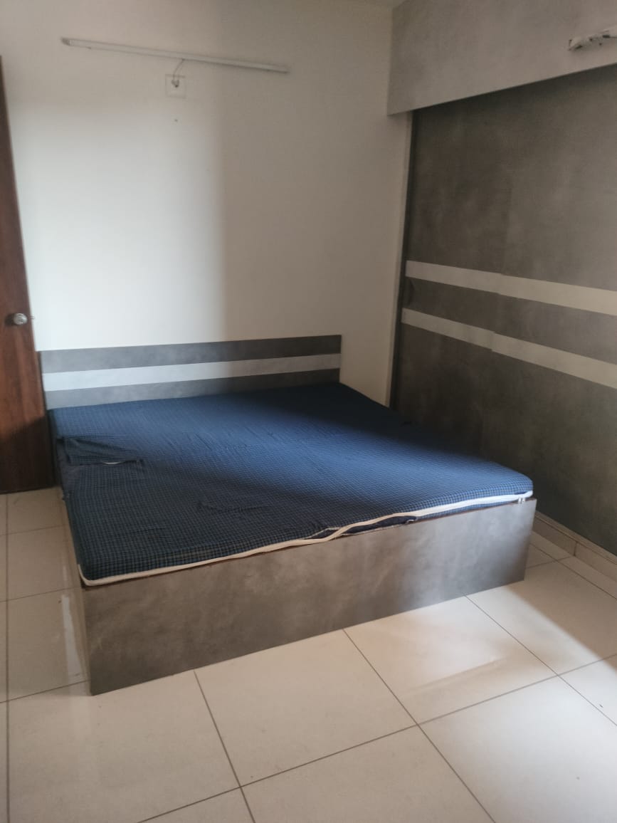 3 BHK 1472 Sq.FT Residential Flat for Rent in Shilaj Ahmedabad - Media 9