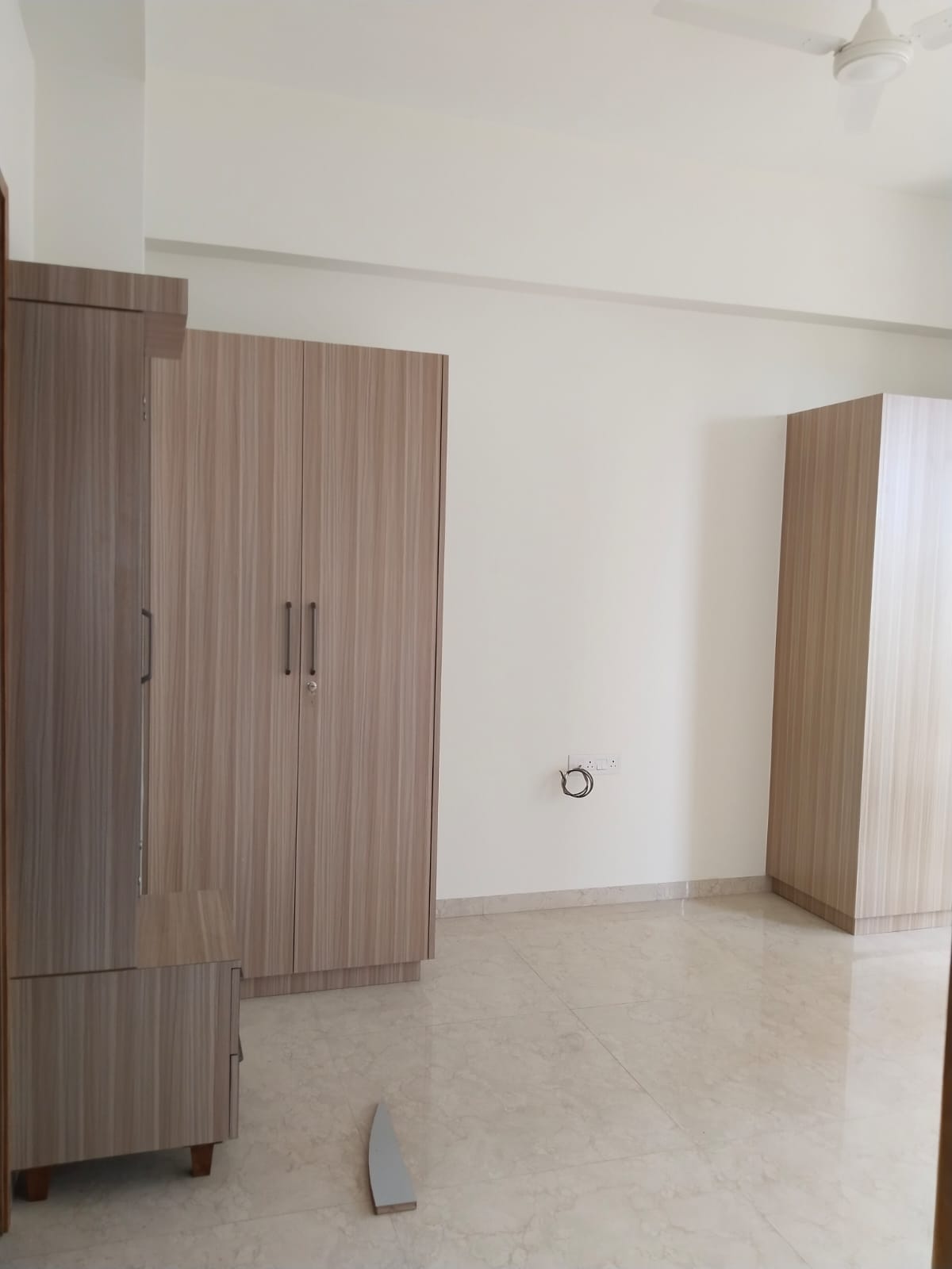 4 BHK 3000 Sq.FT Residential Flat for Rent in Thaltej Ahmedabad - Media 8