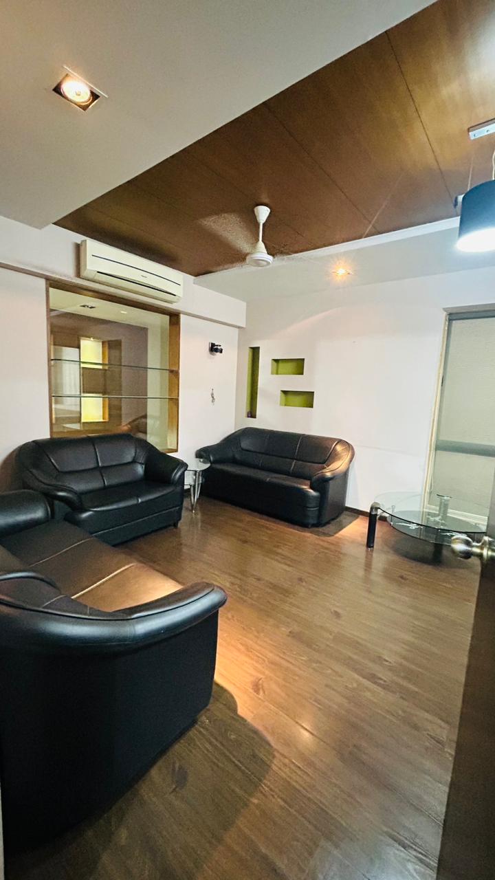 4 BHK 3510 Sq.FT Residential Flat for Rent in Prahladnagar Ahmedabad - Media 8