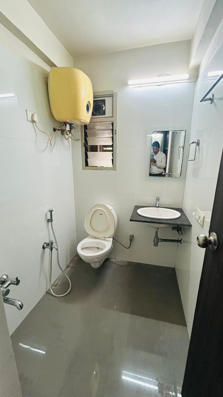 4 BHK 3510 Sq.FT Residential Flat for Rent in Prahladnagar Ahmedabad - Media 13