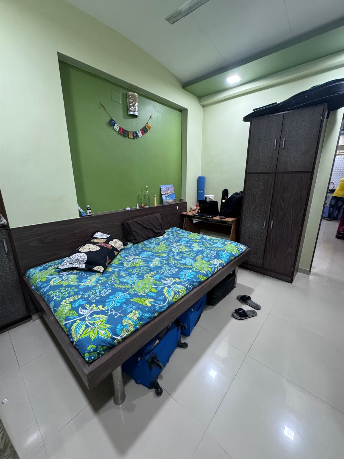 3 BHK 1800 Sq.FT Residential Flat for Rent in Thaltej Ahmedabad - Media 6