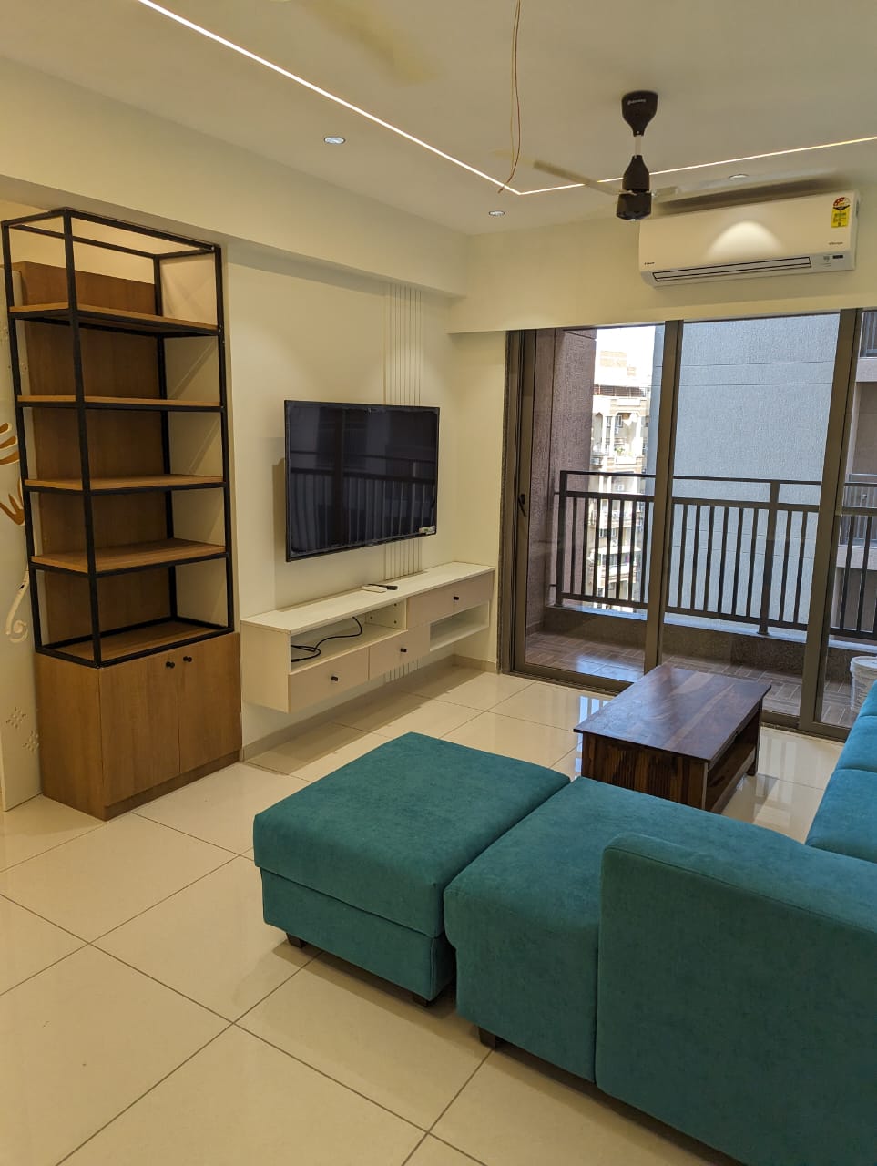 3 BHK 1820 Sq.FT Residential Flat for Rent in Bodakdev Ahmedabad - Media 9