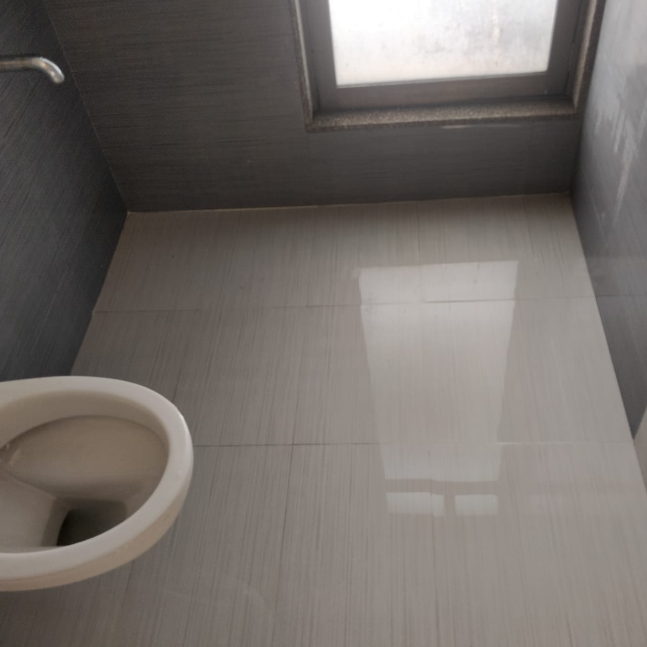 3 BHK 2115 Sq.FT Residential Flat for Rent in Bodakdev Ahmedabad