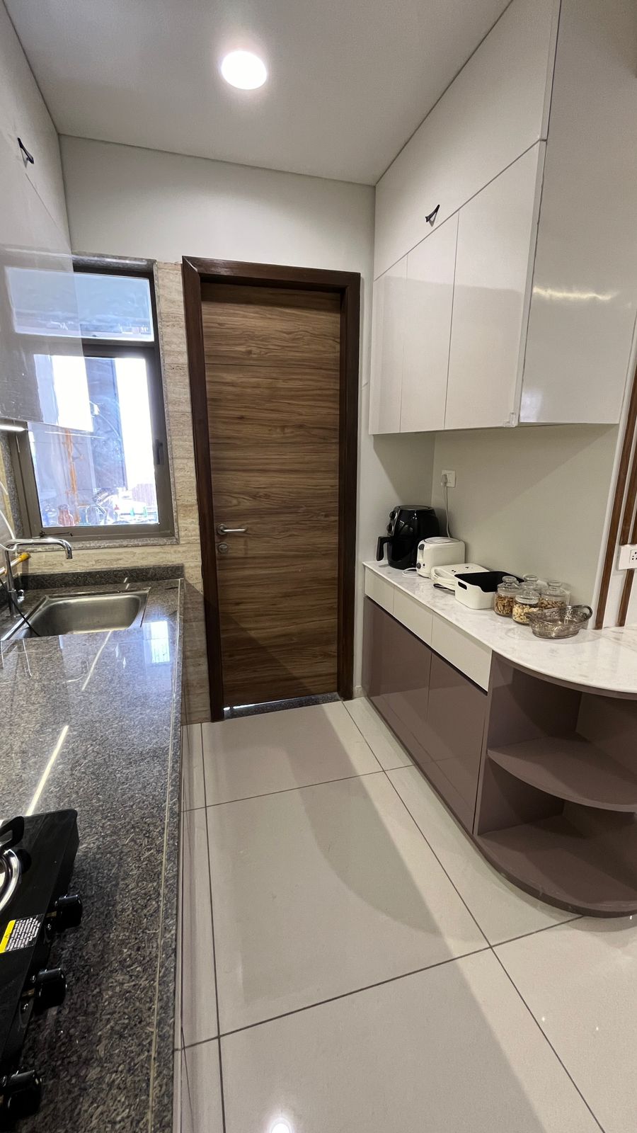 3 BHK 1585 Sq.FT Residential Flat for Rent in Vastrapur Ahmedabad - Media 7