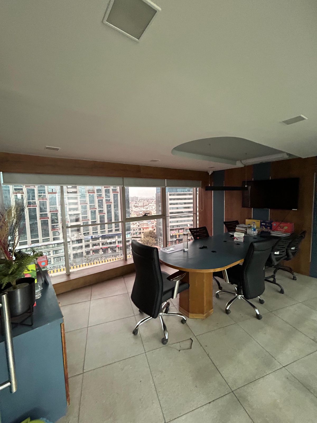 OFFICE 4010 Sq.FT Commercial Office for Rent in Ambli-bopal Road Ahmedabad - Media 6