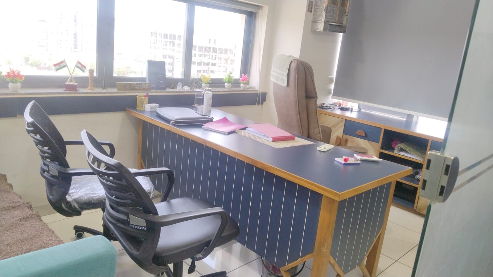 OFFICE 1050 Sq.FT Commercial Office for Rent in Sg Highway Ahmedabad - Media 7