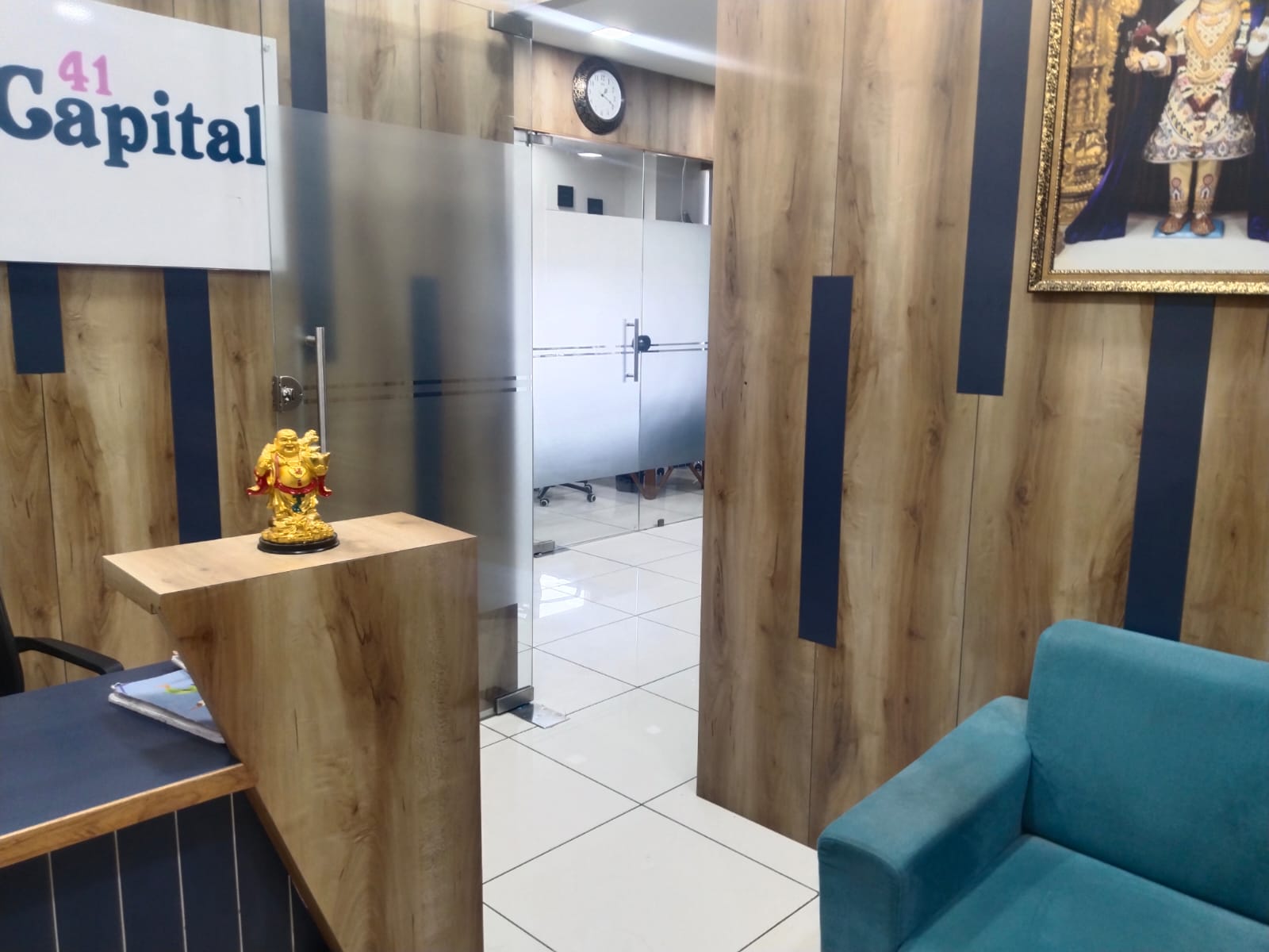 OFFICE 1050 Sq.FT Commercial Office for Rent in Sg Highway Ahmedabad - Media 2