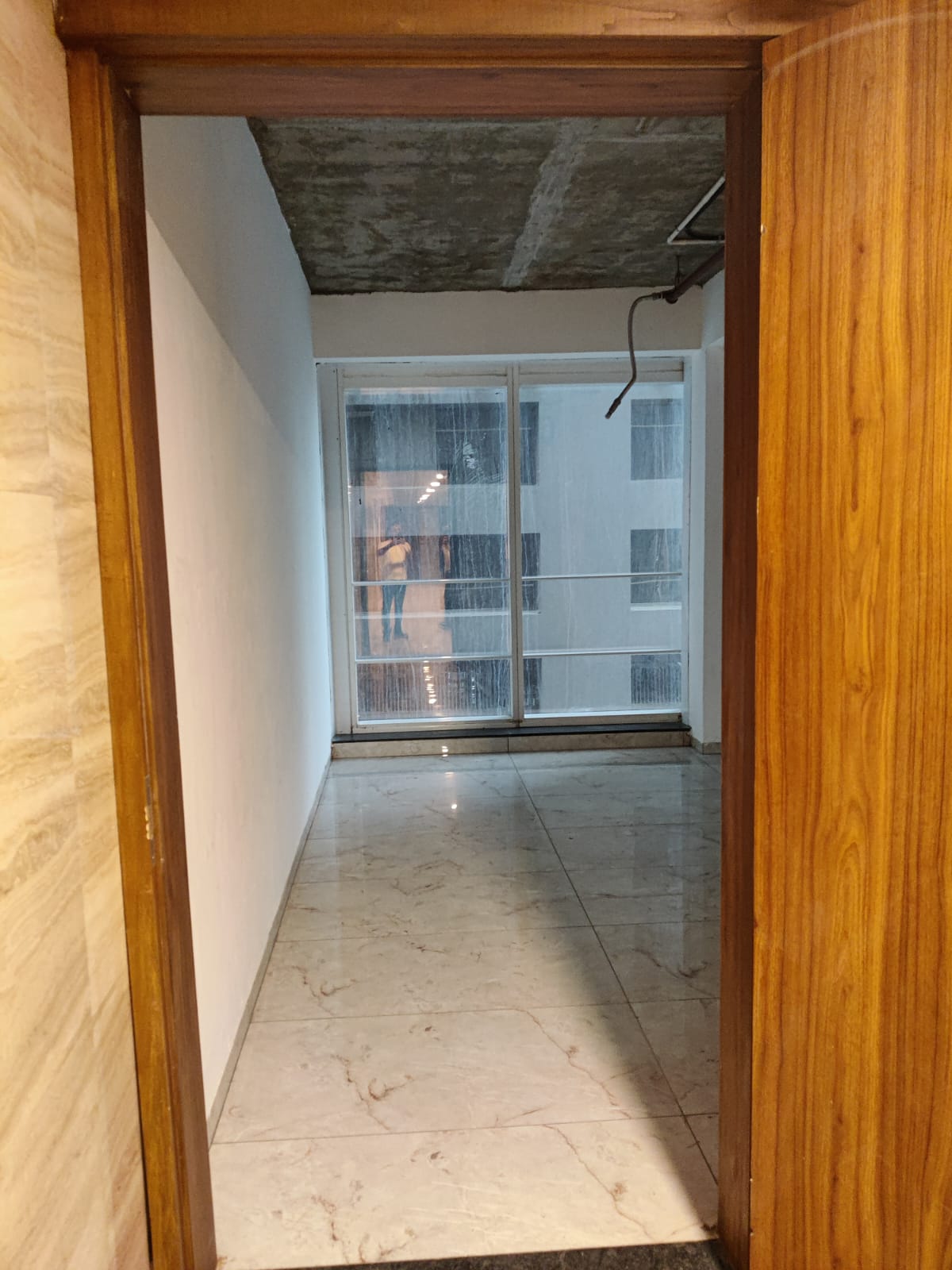 OFFICE 1213 Sq.FT Commercial Office for Rent in Sindhubhavan Road Ahmedabad - Media 6