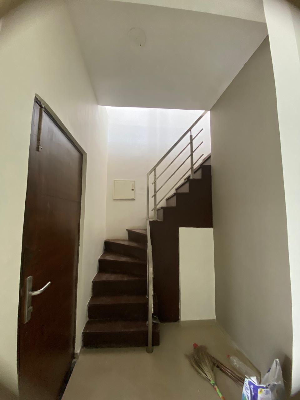 3.5 2500 Sq.FT Residential Duplex Apartment for Rent in Thaltej Ahmedabad - Media 14