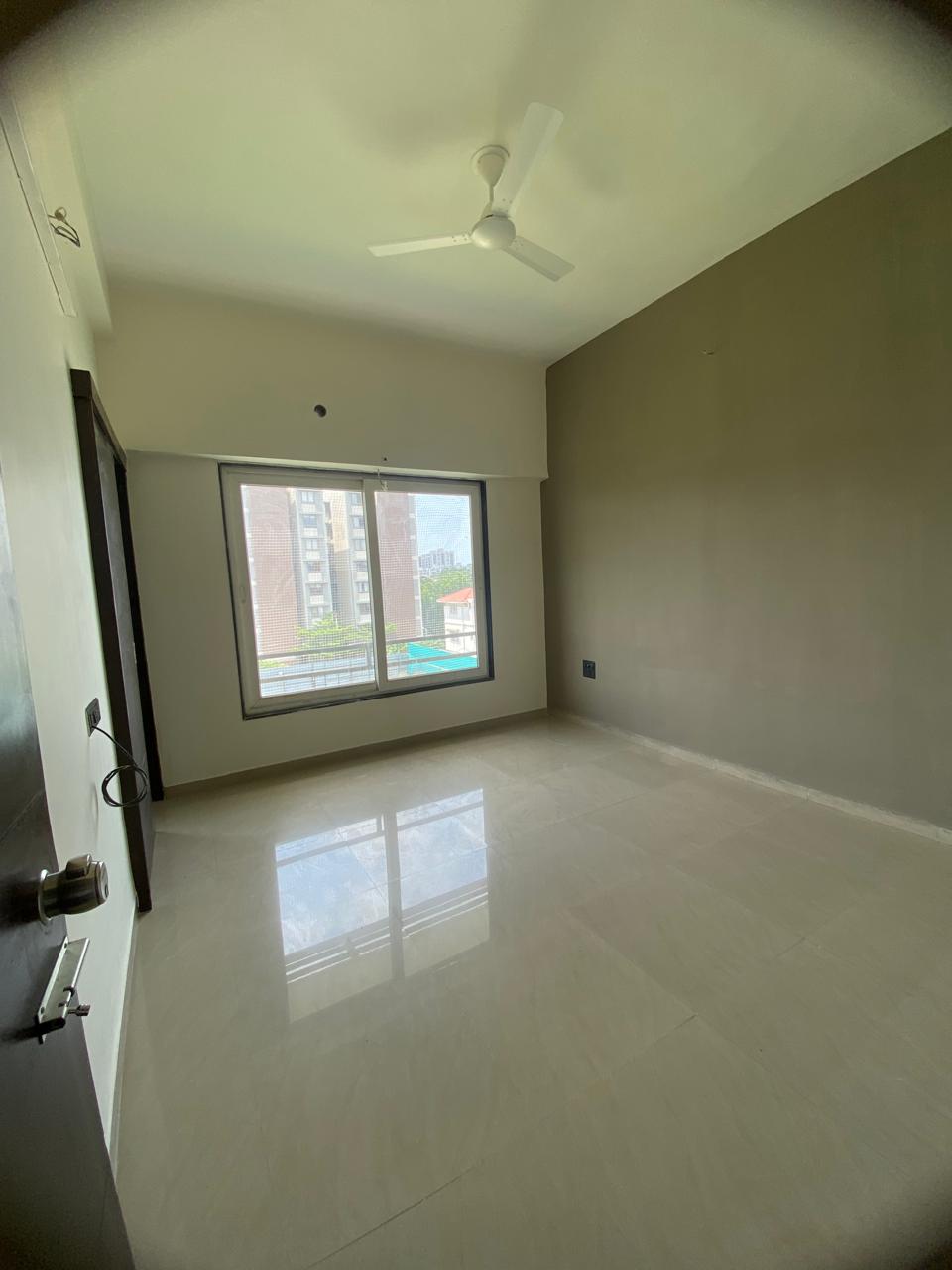 3.5 2500 Sq.FT Residential Duplex Apartment for Rent in Thaltej Ahmedabad - Media 7