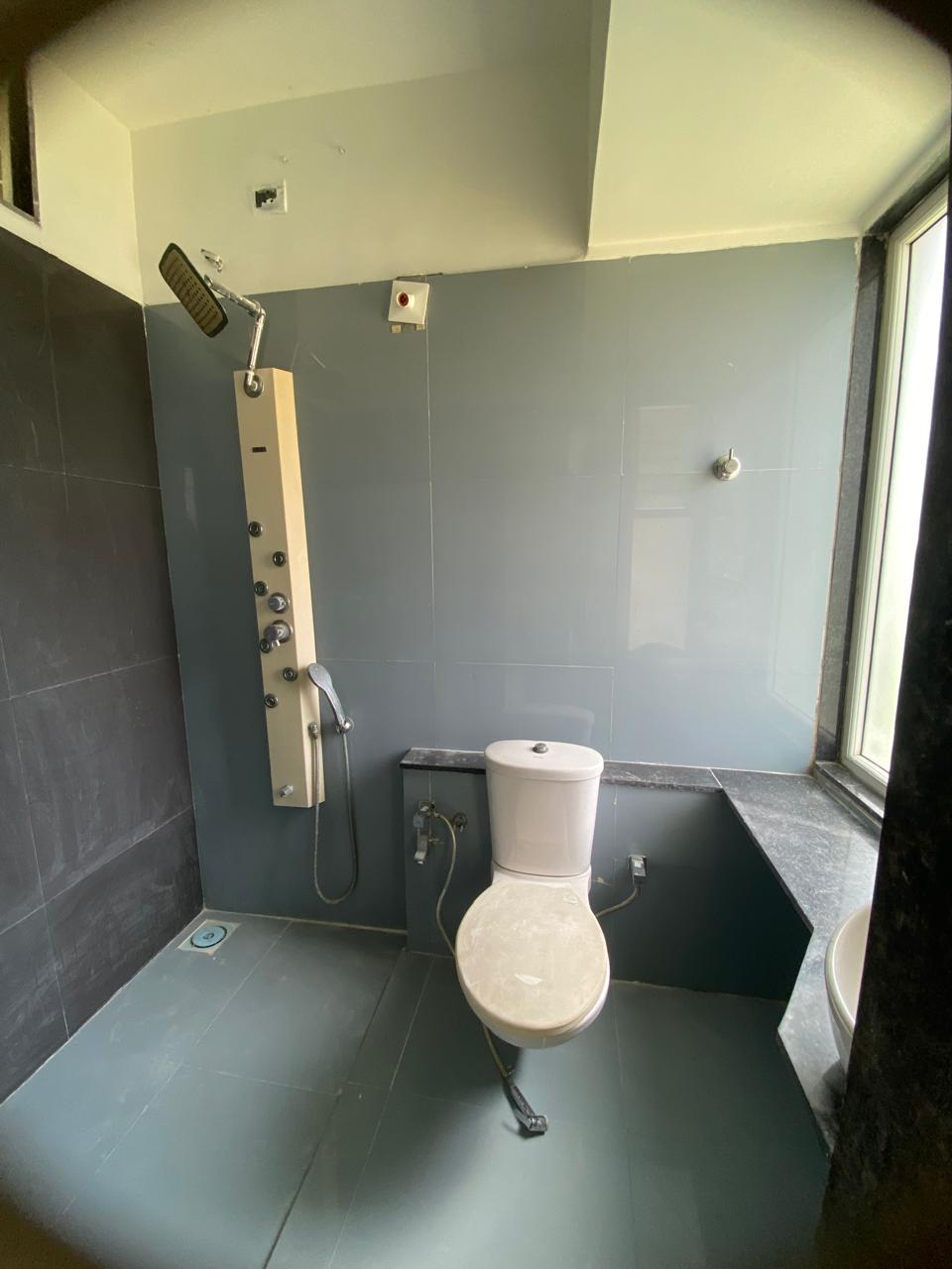 3.5 2500 Sq.FT Residential Duplex Apartment for Rent in Thaltej Ahmedabad - Media 8