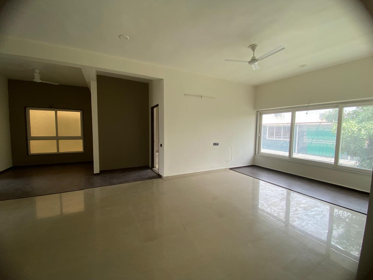 3.5 2500 Sq.FT Residential Duplex Apartment for Rent in Thaltej Ahmedabad - Media 2
