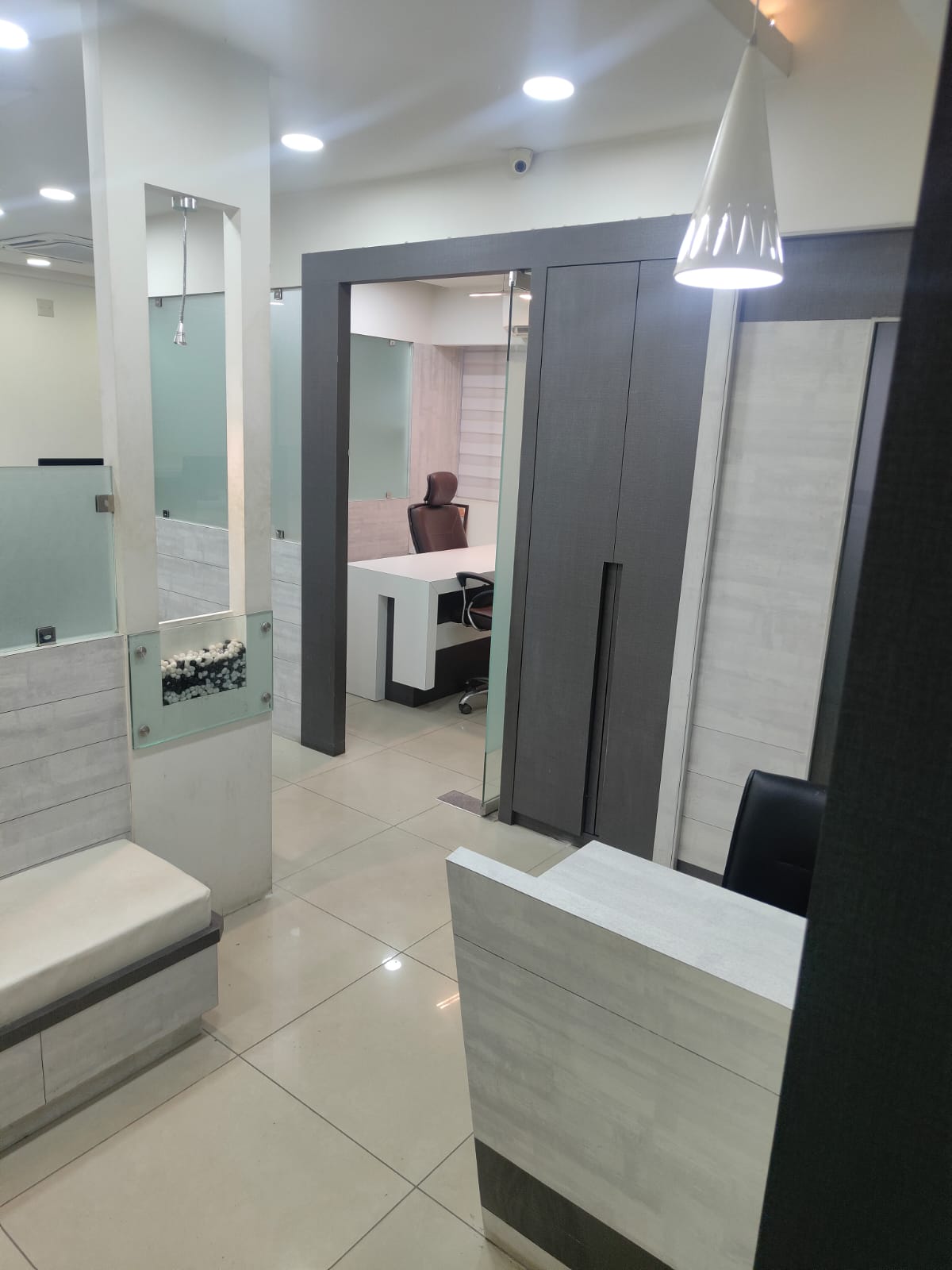 OFFICE 875 Sq.FT Commercial Office for Rent in Makarba Ahmedabad - Media 2