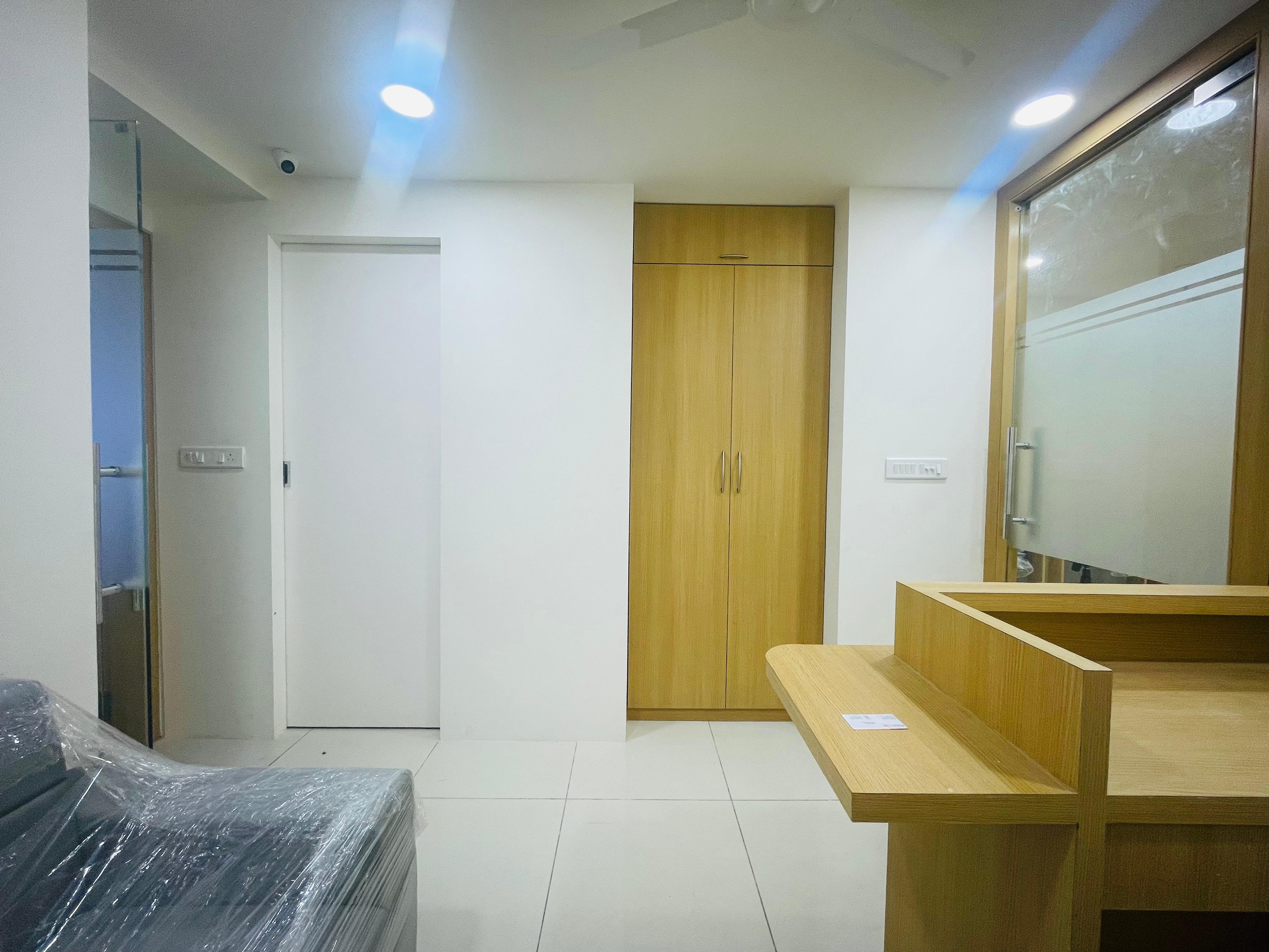 OFFICE 1320 Sq.FT Commercial Office for Rent in Nehrunagar Ahmedabad - Media 8