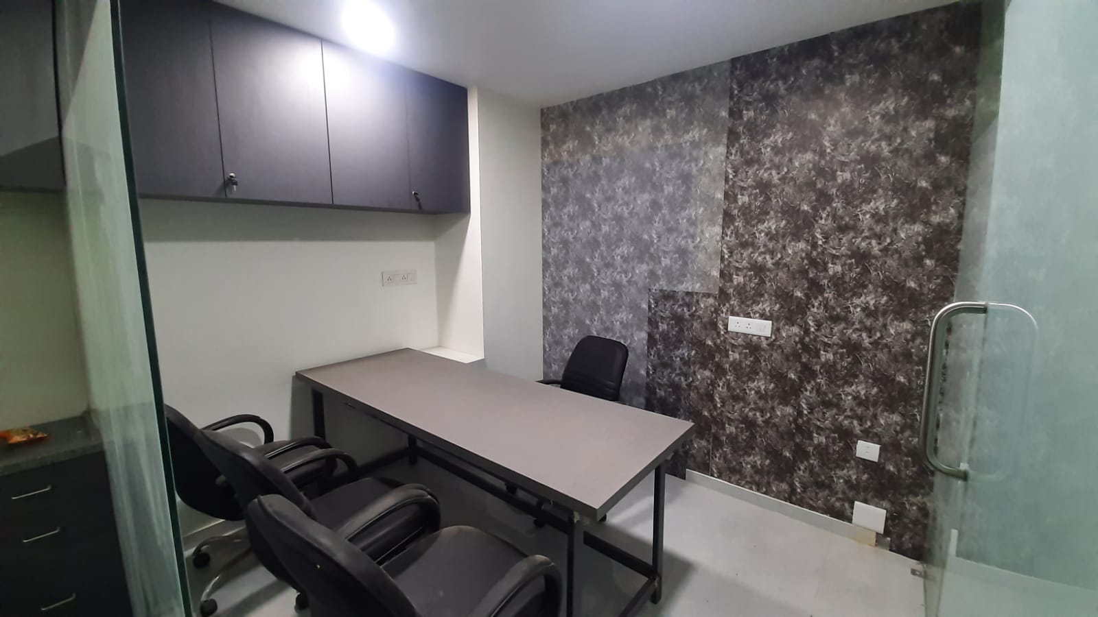 OFFICE 1200 Sq.FT Commercial Office for Rent in Science City Road Ahmedabad - Media 11