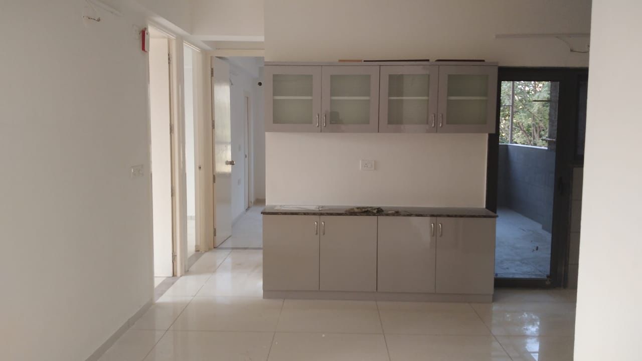 3 BHK 1950 Sq.FT Residential Flat for Rent in Ambli Ahmedabad - Media 10